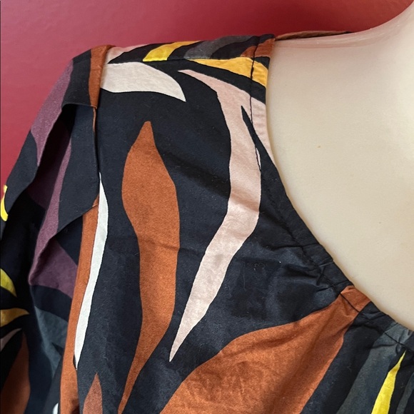 Like new Who What Wear Vibrant quarter length Sleeve Dress - Picture 3 of 16